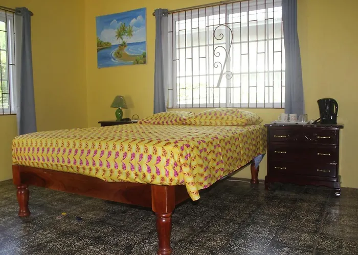 Bed & Breakfast Ritashomeawayfromhome